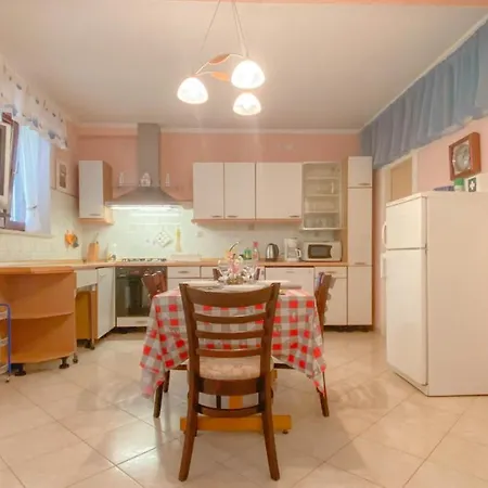 Pjero Apartment *